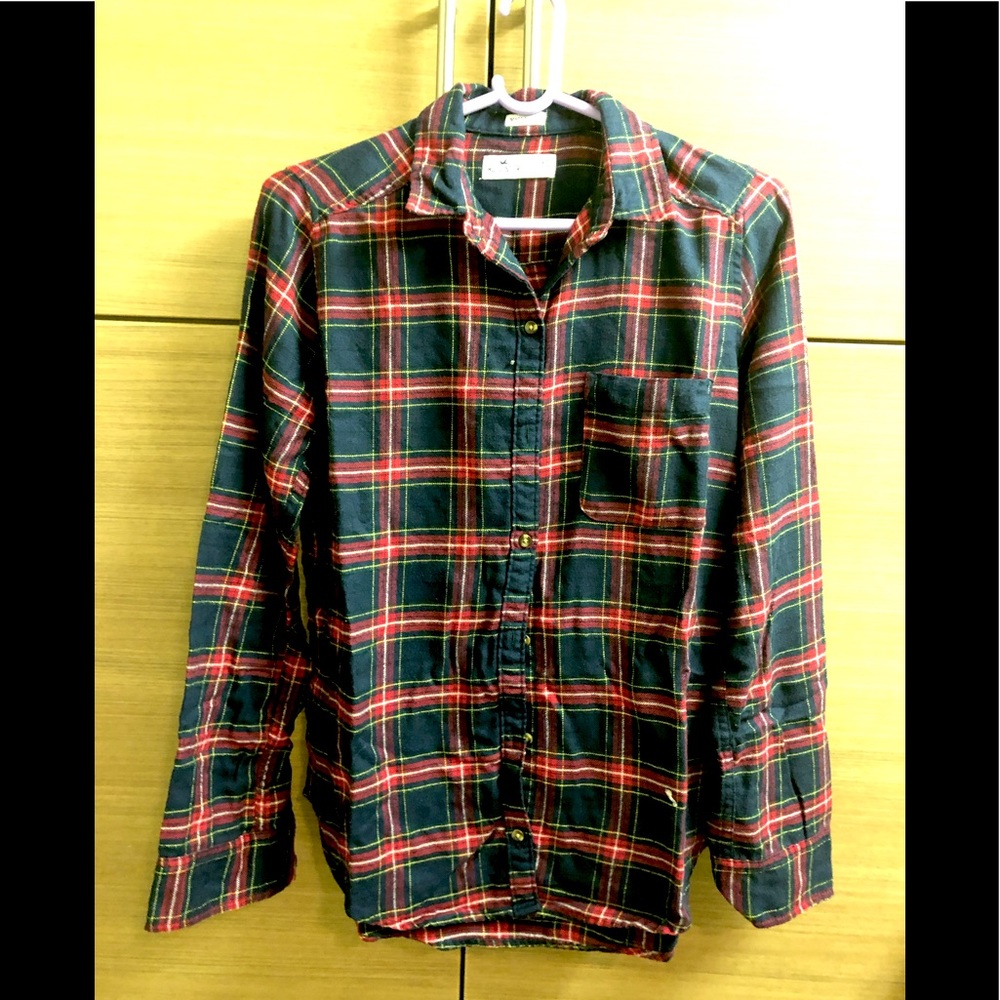 Hollister dark green & red checkered flannel